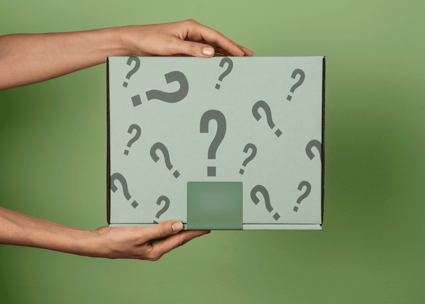 Hands holding an SR custom eco-friendly box