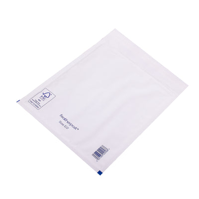 Padded Bubble Envelope in White | SR Mailing | Sustainable eCommerce Packaging